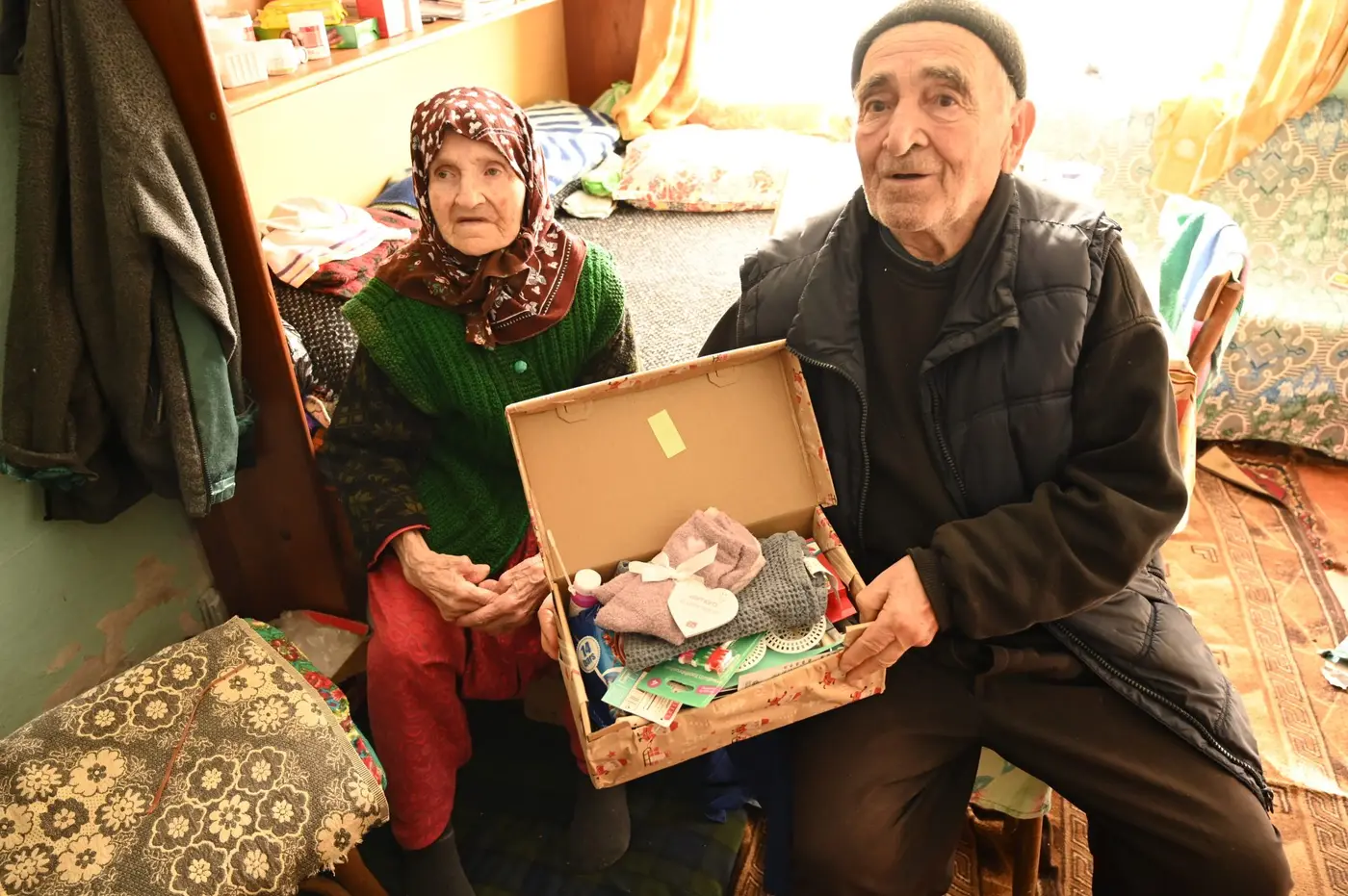 Shoebox Delivery Team - Link to Hope