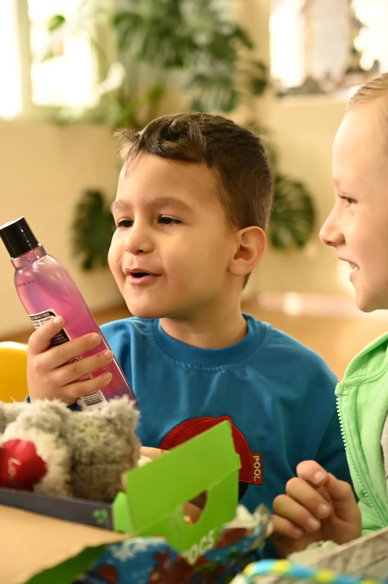Shoebox Delivery Team - Link to Hope