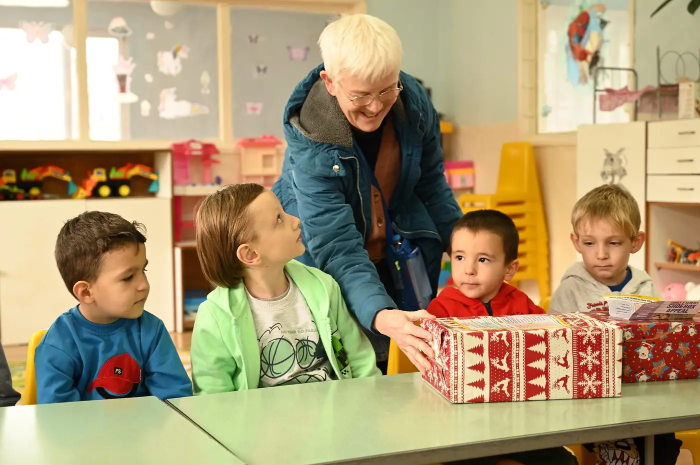Shoebox Delivery Team - Link to Hope