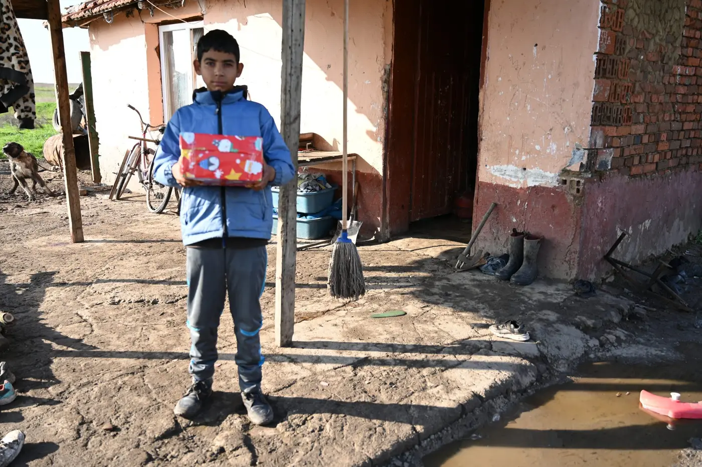 Shoebox Delivery Team - Link to Hope